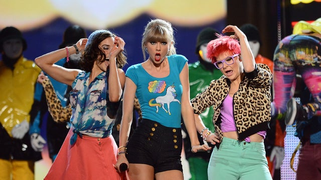 Singer Taylor Swift performs onstage during the 2013 Billboard Music Awards at the MGM Grand Garden Arena on May 19, 2013 in Las Vegas, Nevada. 