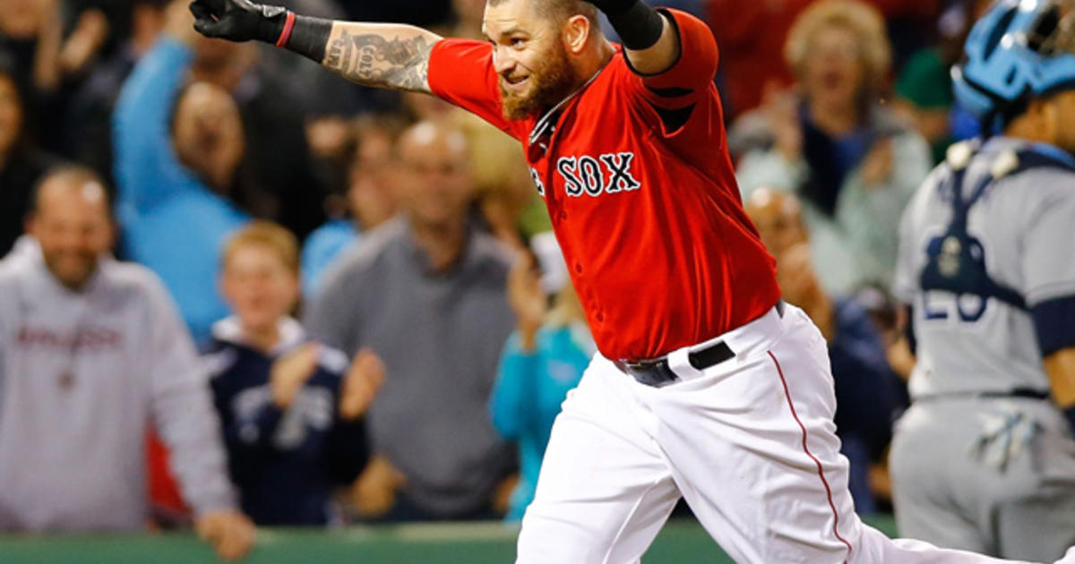 Red Sox 2, Padres 1: Jonny Gomes strikes again as Red Sox walk off - Over  the Monster