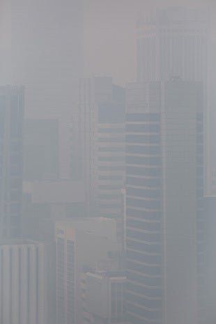 Smog from forest fires chokes Singapore