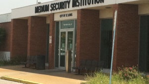 st-louis-medium-security-prison_1.jpg 