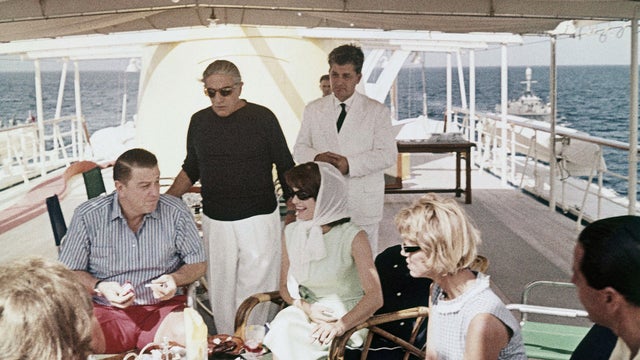 onassis_yacht_AP483915180144.jpg 