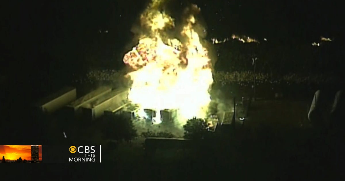 Explosions rock Florida propane plant CBS News