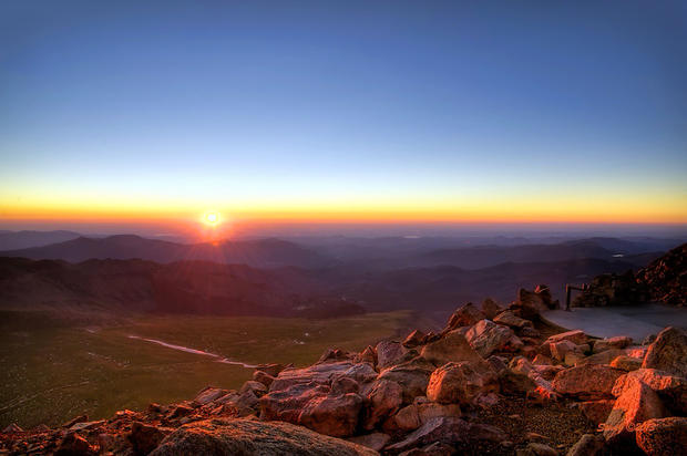 hdr-sunrise-image-mount-evans-ii.jpg 