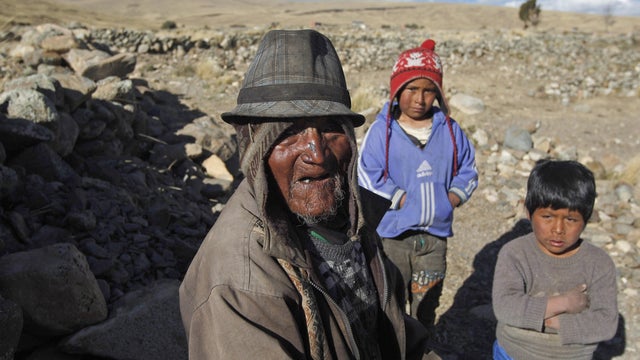 Carmelo Flores Laura 