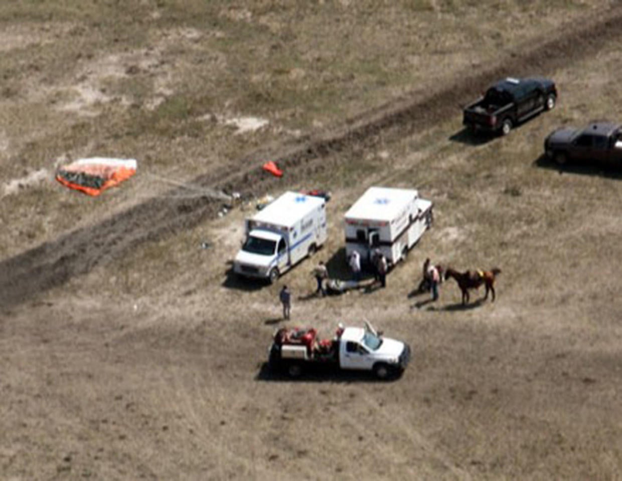 B-1 Bomber Crashes In Southeast Montana - CBS News