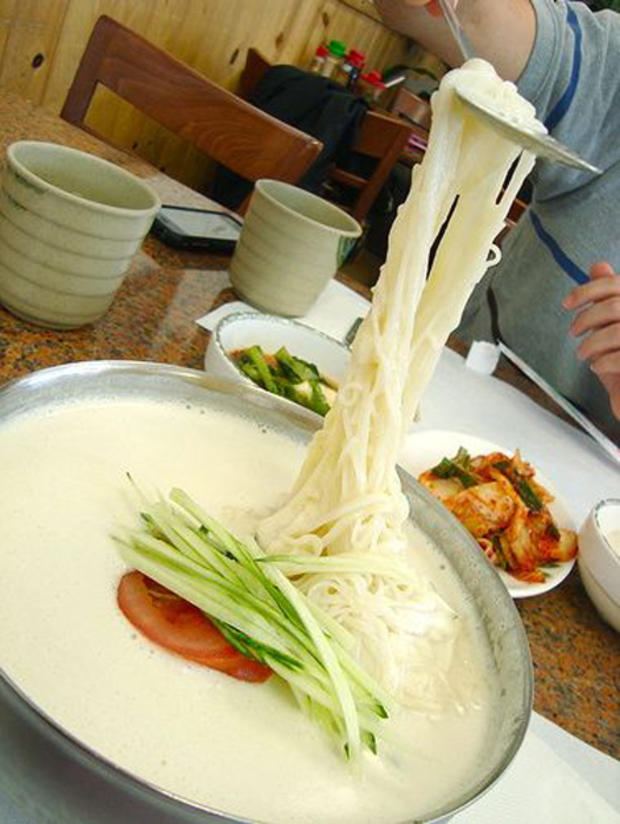 Cold Soybean Noodles Ma Dang Gook Soo 2 - NomsNotBombs 