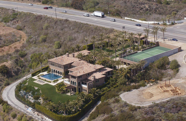 Aerials of Brad Pitt And Cher's Home 