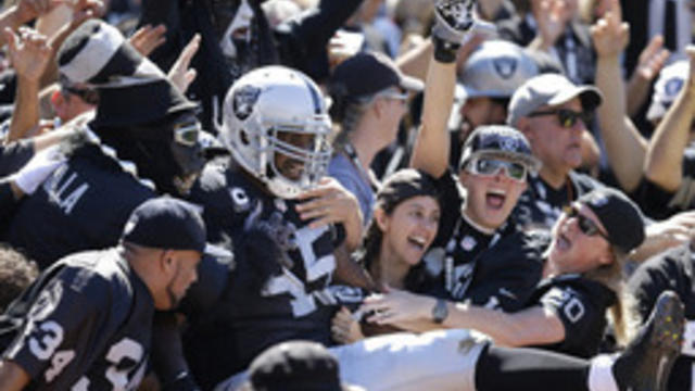 raiders-celebrate.jpeg 