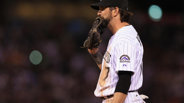 Colorado Rockies give Todd Helton a horse as a retirement gift