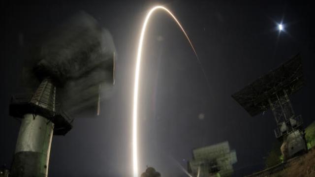 rocket-launch.jpg 
