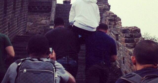 Justin Bieber gets carried up the Great Wall of China CBS News