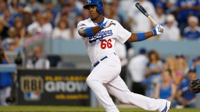 Article Alleges Dodgers Star Yasiel Puig Dealt With Smugglers