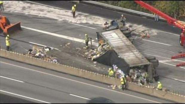 overturned-tractor-trailer-partially-shuts-down-pa-turnpike-13.jpg 