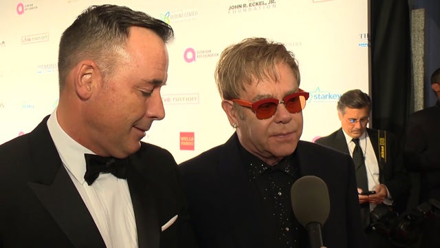 Elton John honors Hillary Rodham Clinton 