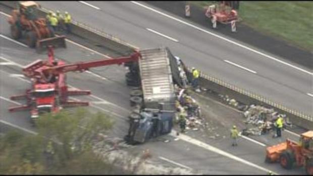 overturned-tractor-trailer-partially-shuts-down-pa-turnpike-30.jpg 