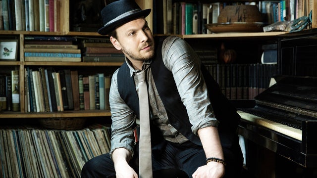 GAVIN_DEGRAW_PUB10.jpg 