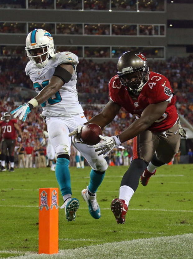 miami-dolphins-v-tampa-bay-buccaneers-1111139.jpg 