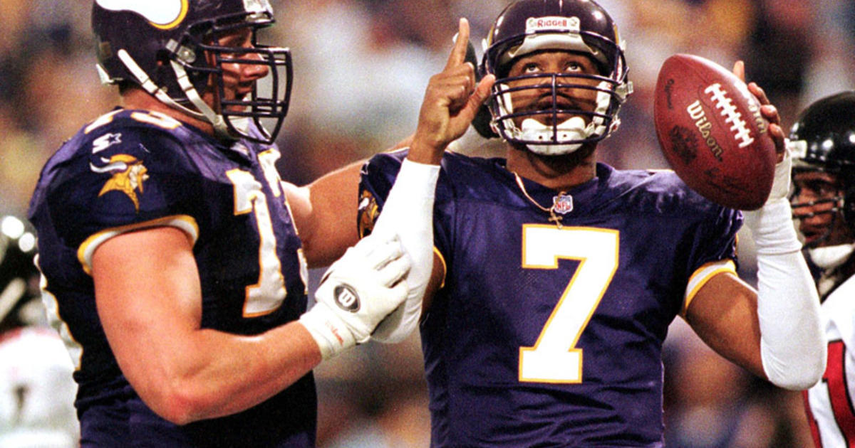 NFL: Randall Cunningham revolutionized the quarterback position