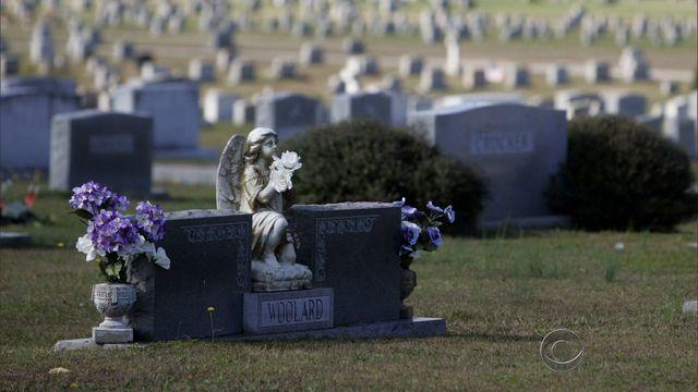 SUNMO_1027_Cemetary_640x360.jpg 