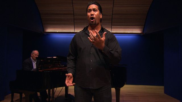 CTM_1119_NFLOpera_640x360.jpg 