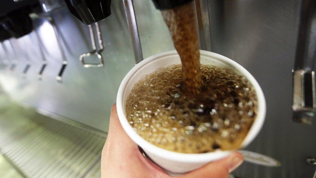 soda_ban_151960676_fullwidth_1280x960.jpg 