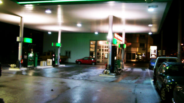 gas-station-at-night.jpg 