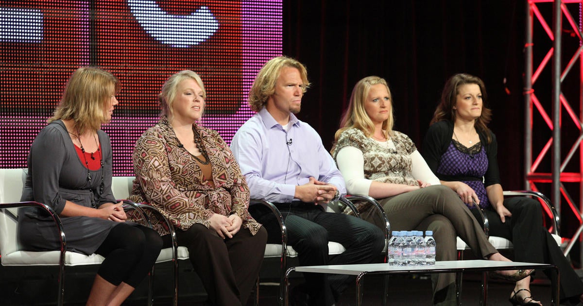 Sister Wives Federal Judge Rules Anti Polygamy Laws Unconstitutional Cbs News 8795