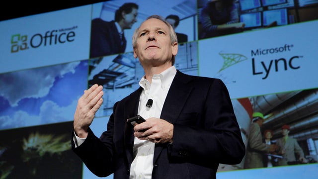 AP1019123138KurtDelBeneDifferentMicrosoft.jpg 