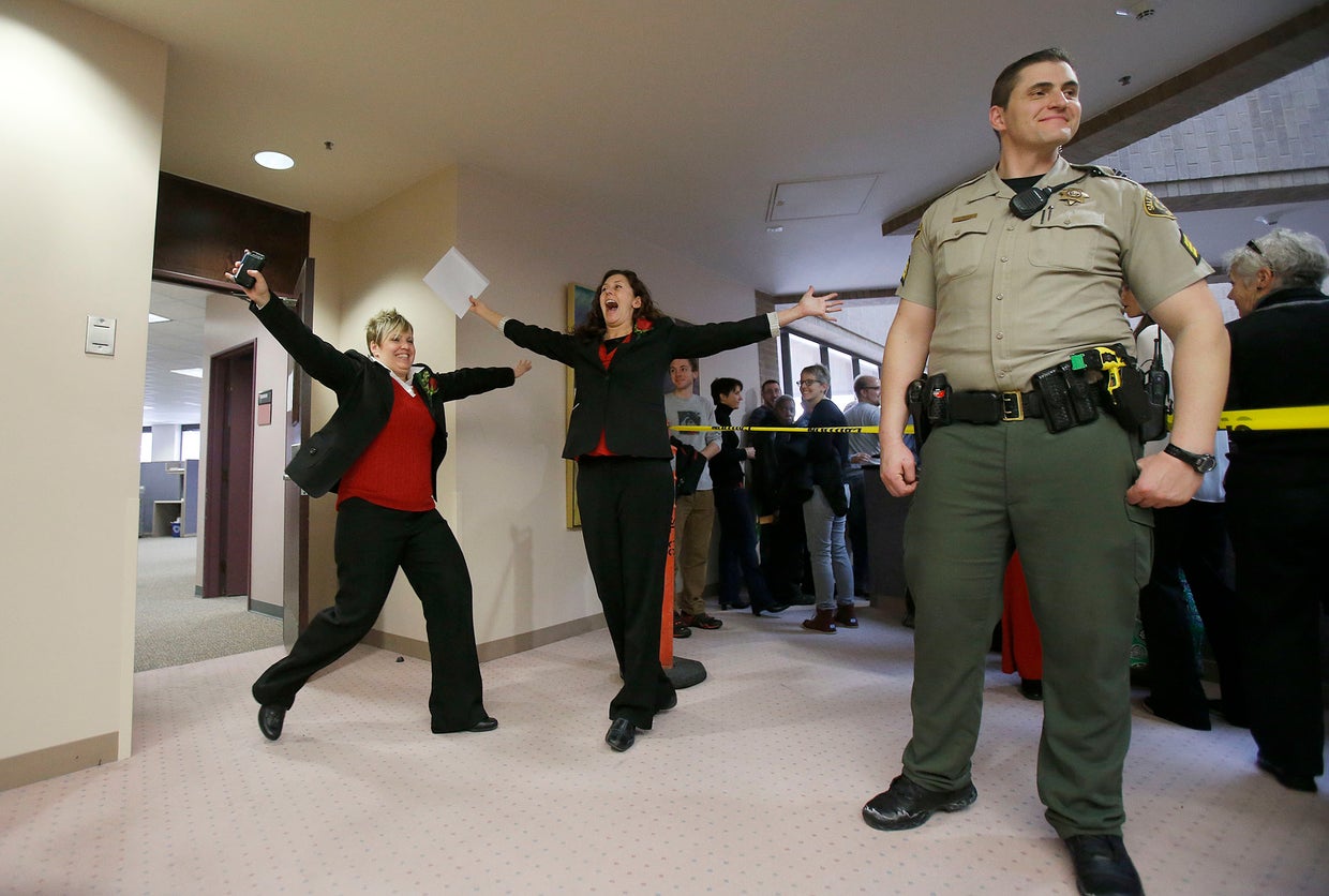 Utah gay marriage: Holdout counties now letting same-sex couples wed ...