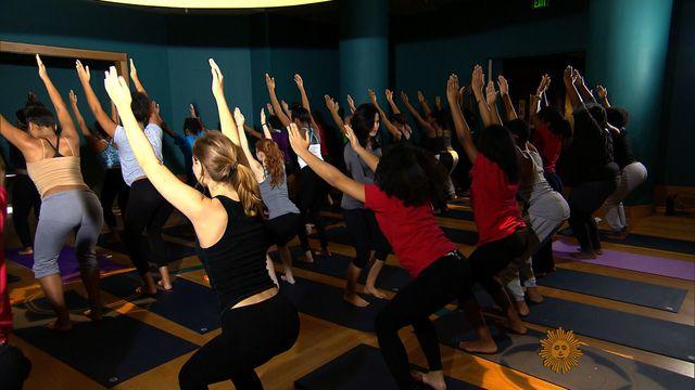 SUNMO_0105_Yoga_640x360.jpg 