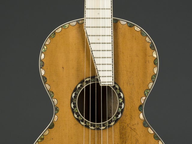 Guitars_detail_1_F-00146.jpg 
