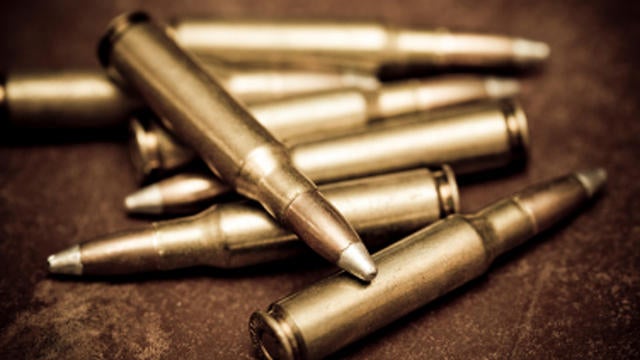 bullets-rifle.jpg w=425&h=282&crop=1.jpeg.jpg 