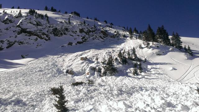 berthoud-pass-avalanche-1-courtesy-aaron-davidon-grand-county-search-and-rescue.jpg 