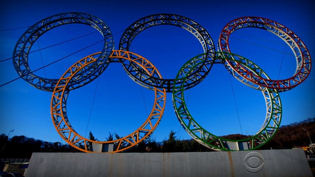 olyrings.ReynoldsGrab7.jpg 