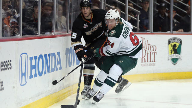 Ducks Beat LA Kings 3-0 On Dodger Stadium Ice - CBS Los Angeles