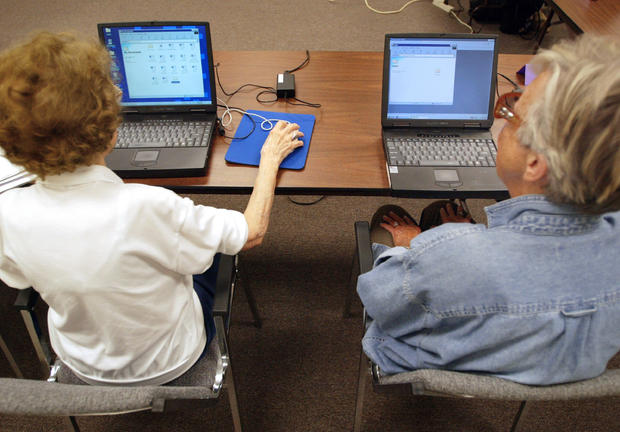 Seniors Citizens Learn Computer Skills 