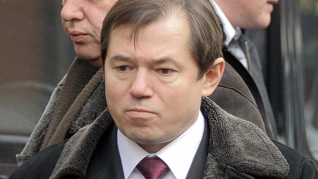 Sergei Glazyev (front), a senior aide to Russian President Vladimir Putin 