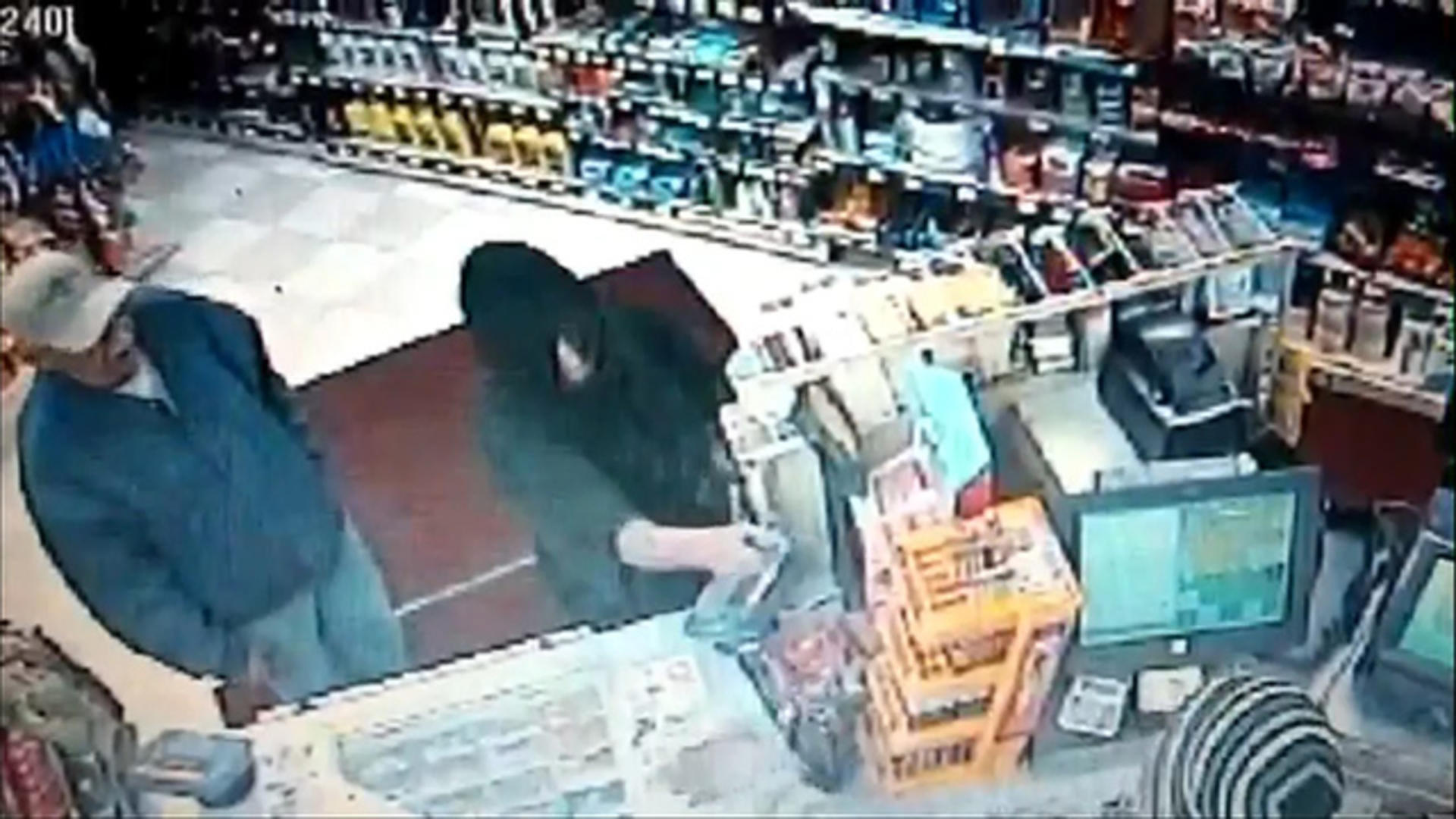 Video captures store clerk thwarting armed robbery in Fountain Valley