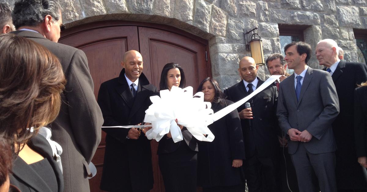 Mariano Rivera Among 2 Inducted To New Rochelle Walk Of Fame