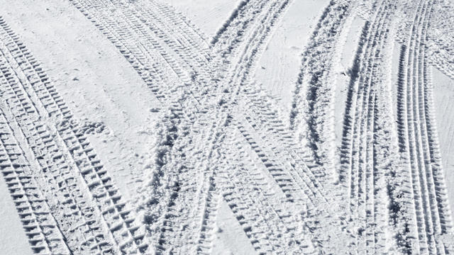 snow-on-road.jpg 
