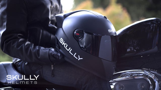 skullyhelmets-1-helmetdesign.jpg 