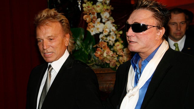 siegfried-and-roy.jpg 