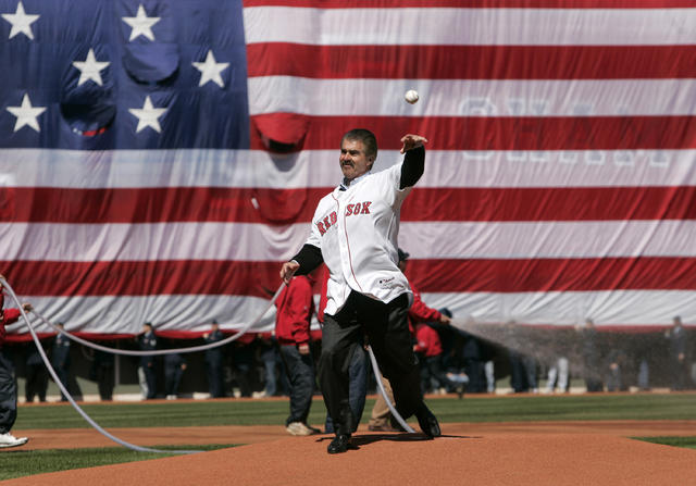 Relive Bill Buckner's First Pitch Before Red Sox's 2008 Fenway Opener 