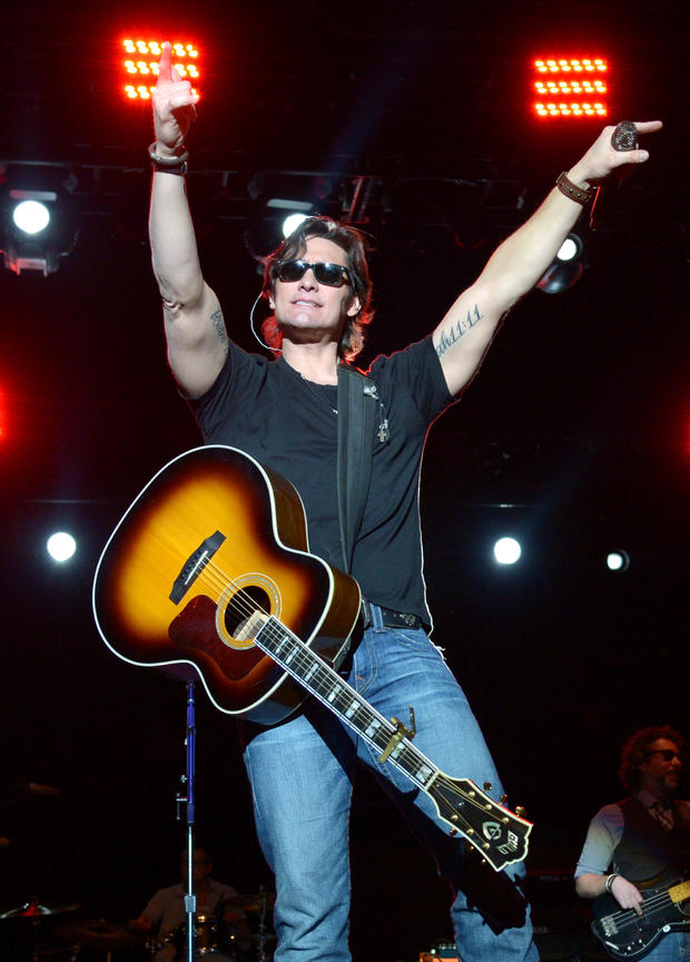 las-vegas-nv-april-05-singer-joe-nichols-performs-onstage-during-day-two-of-the-acm-party-for-a-cause-festival-at-the-linq-on-april-5-2014-in-l.jpg 