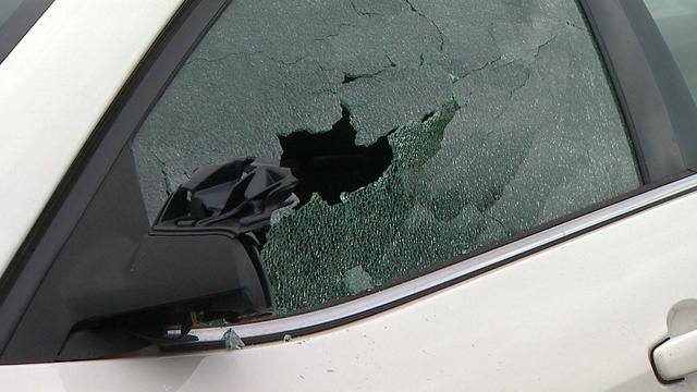 car-windows-shattered.jpg 