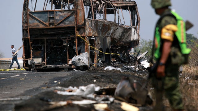mexico-bus-crash-ap700467433418.jpg 