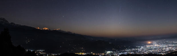 comet-ison-aman-nepal.jpg 