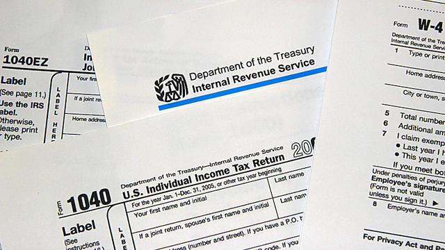 tax-forms_57173091.jpg 