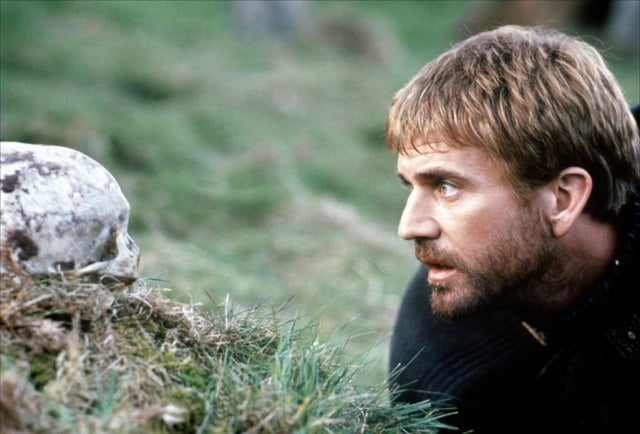 hamlet-1990-04-g.jpg 