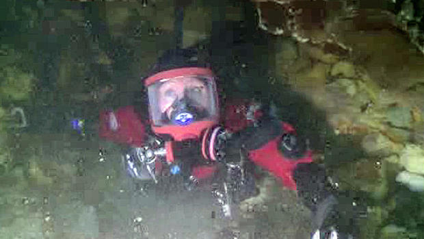 cave-diving-8.jpg 